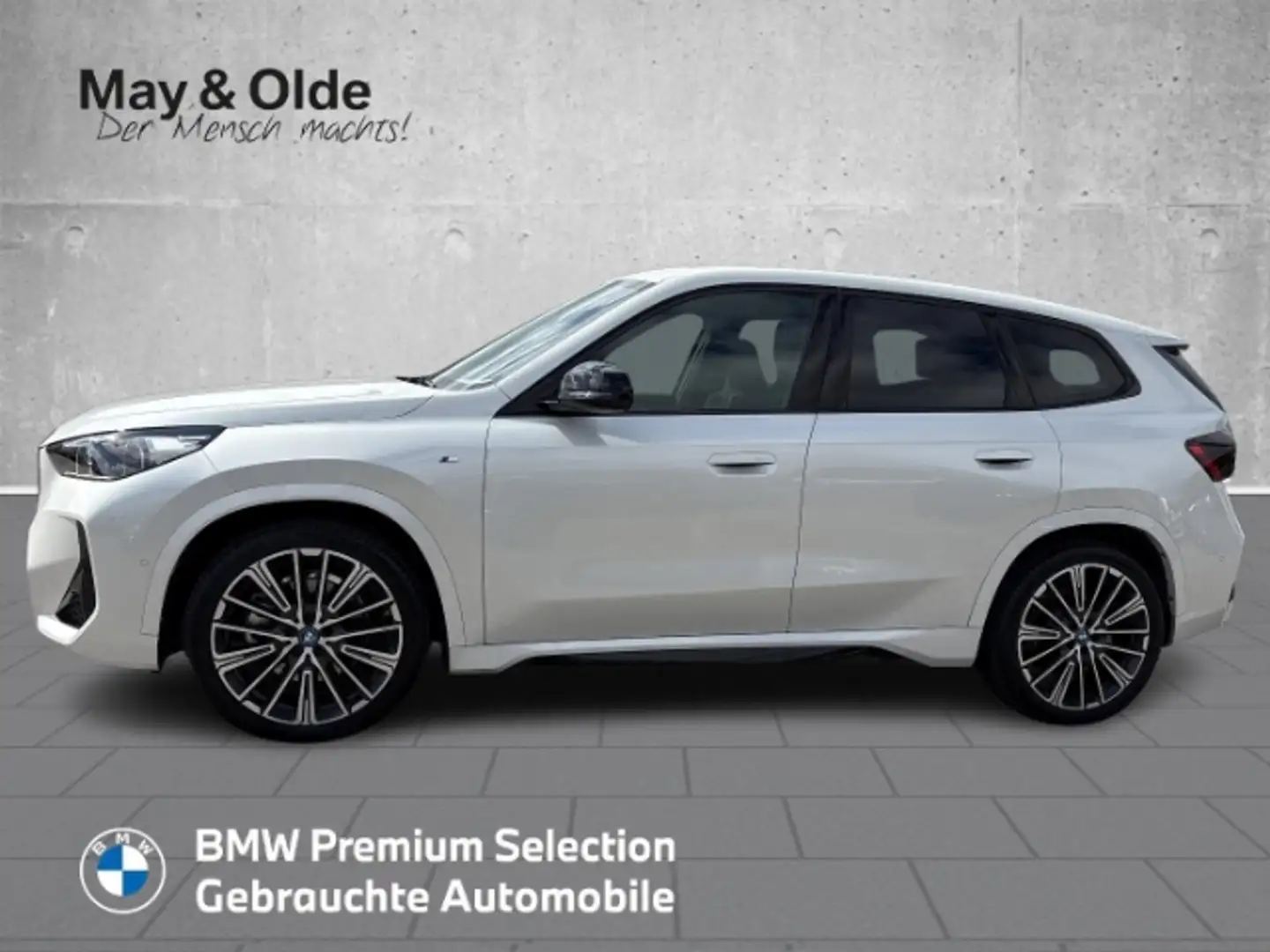 BMW iX1 xDrive 30 M SPORT AHK PANO ACC HUD H/K KAMERA NAVI Wit - 2