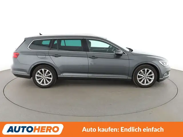 Volkswagen Passat view 7