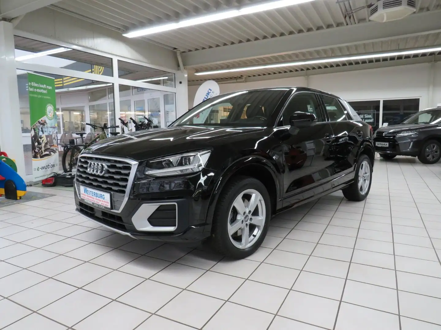 Audi Q2 1.4 TFSi Sport Automatik Schwarz - 1