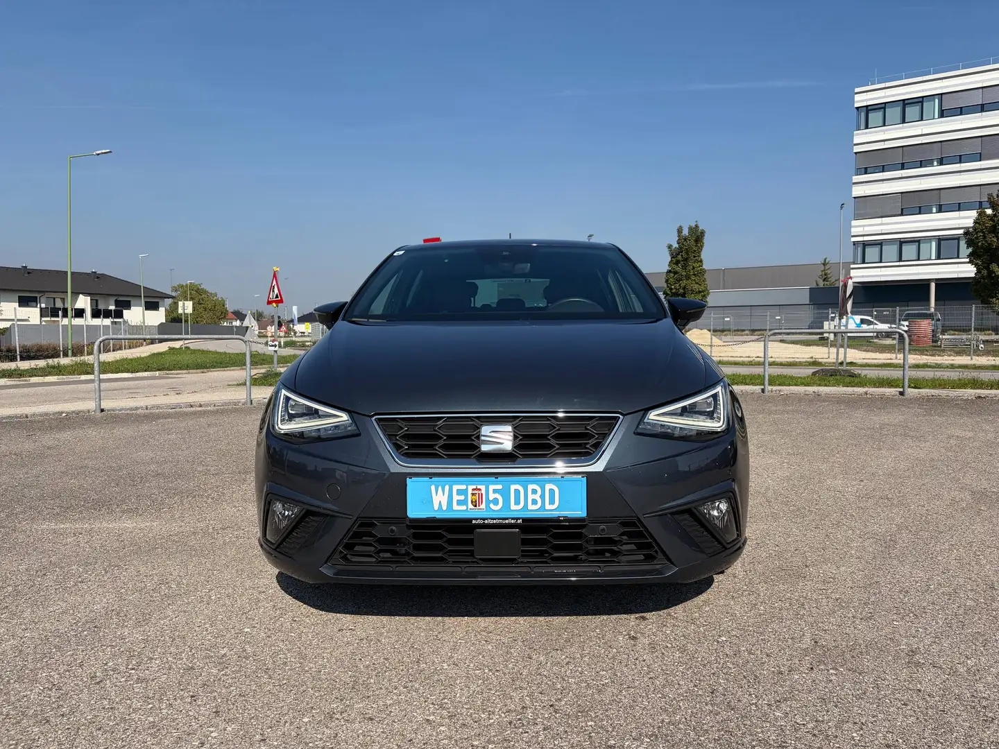 SEAT Ibiza FR Grau - 2