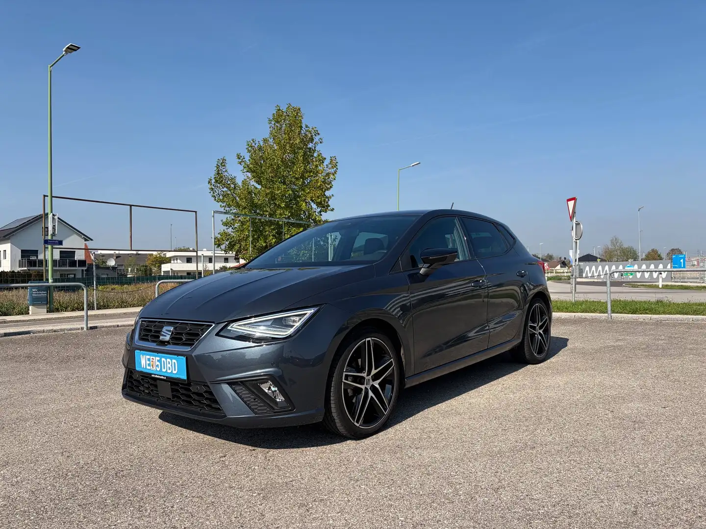 SEAT Ibiza FR Grau - 1