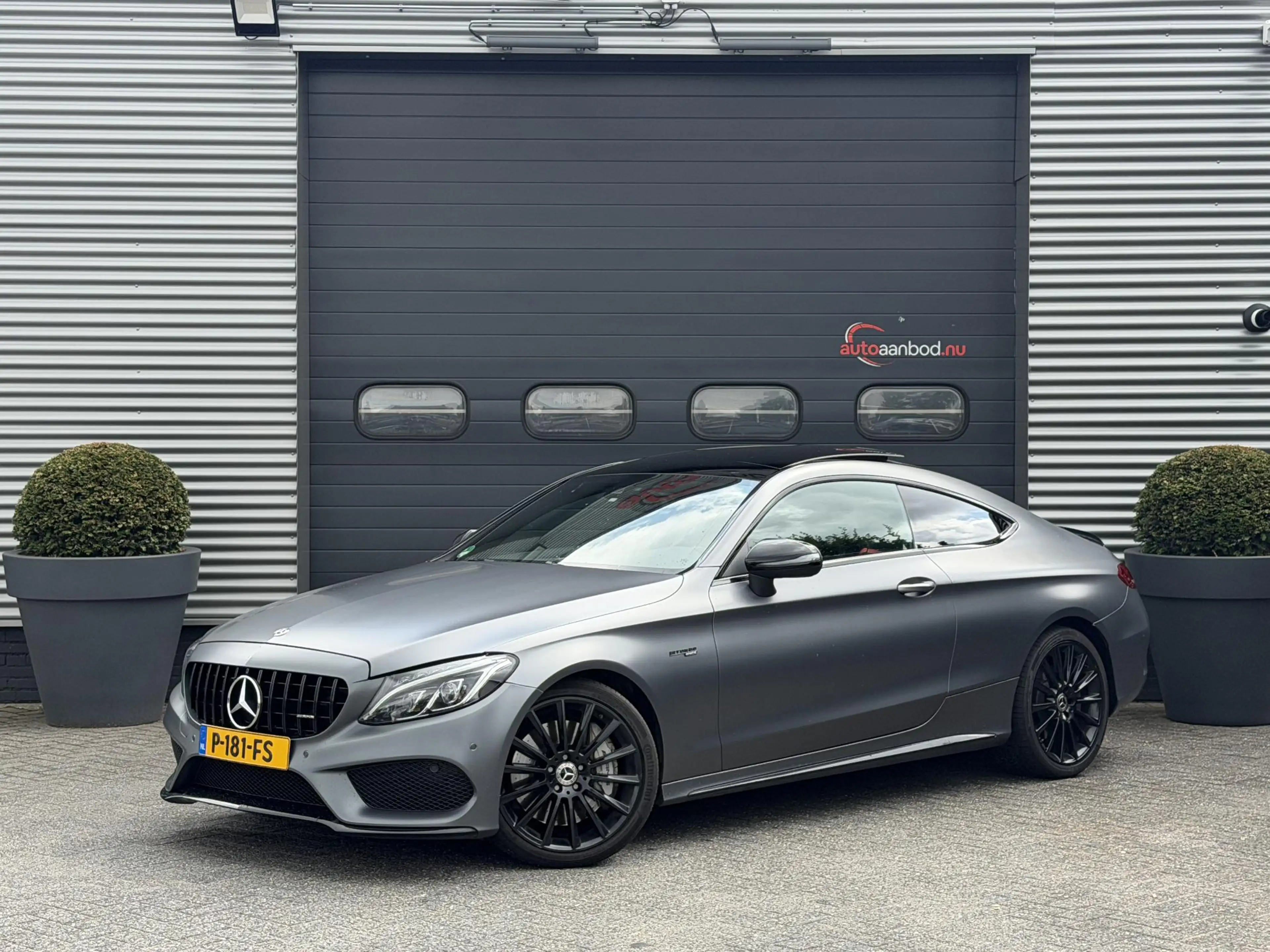 Mercedes-Benz C 43 AMG Coupé 4MATIC | Panoramadak | Kuipstoelen | Burmest