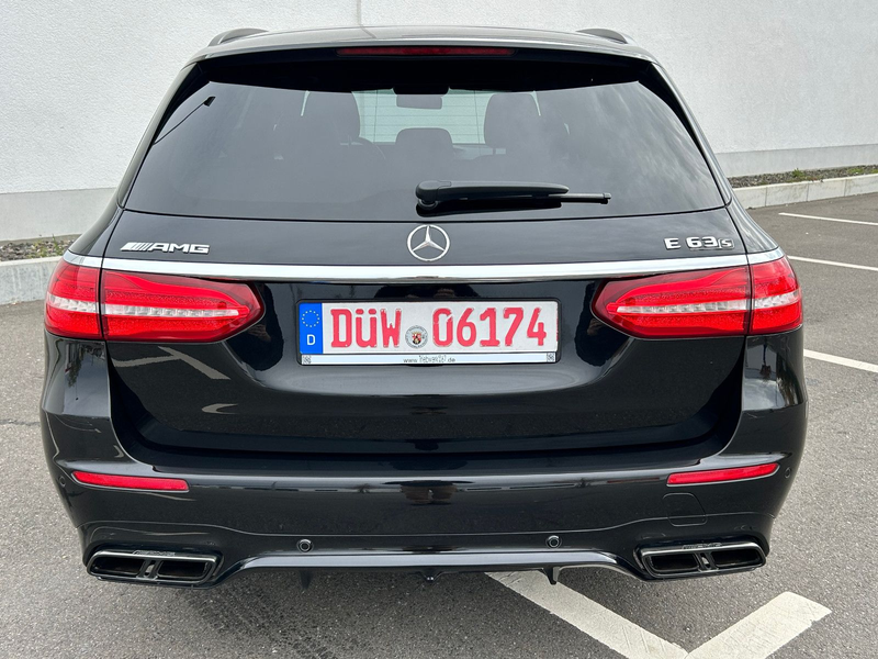 Mercedes-Benz E 63 AMG E 63S AMG *Performance*Pano*Burmester* — photo 12