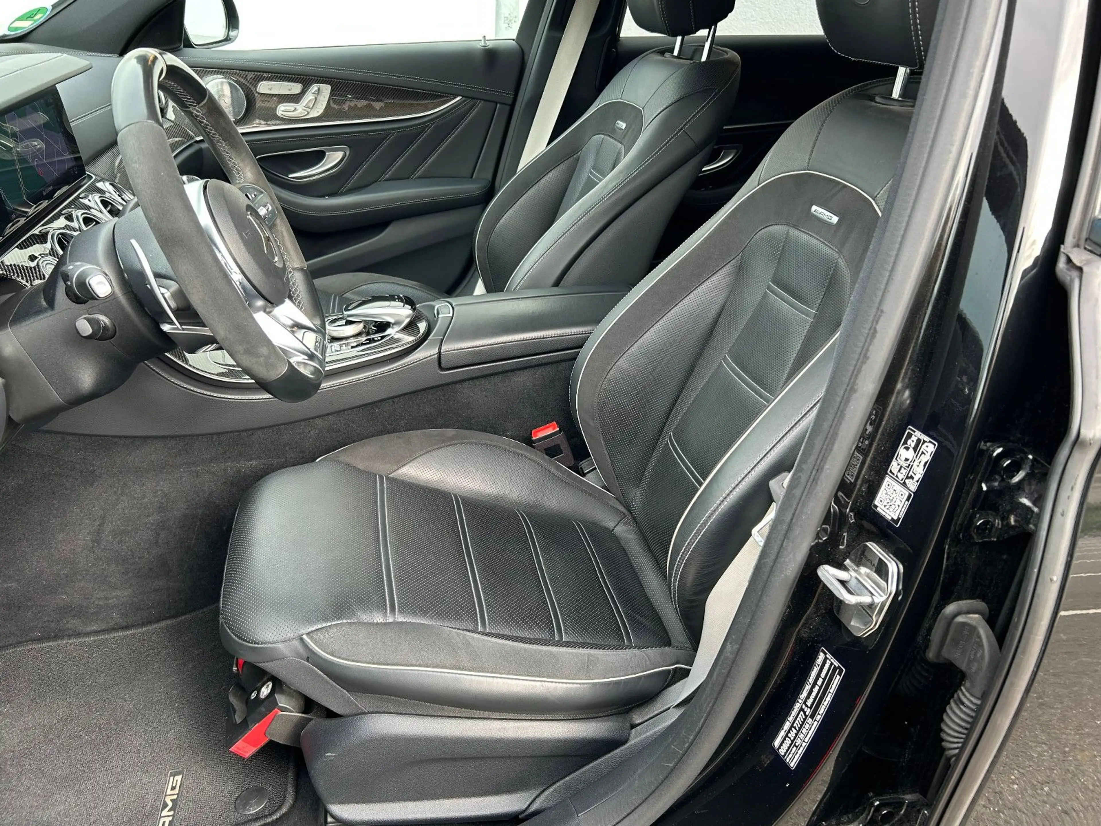 Mercedes-Benz E 63 AMG E 63S AMG *Performance*Pano*Burmester* — photo 5