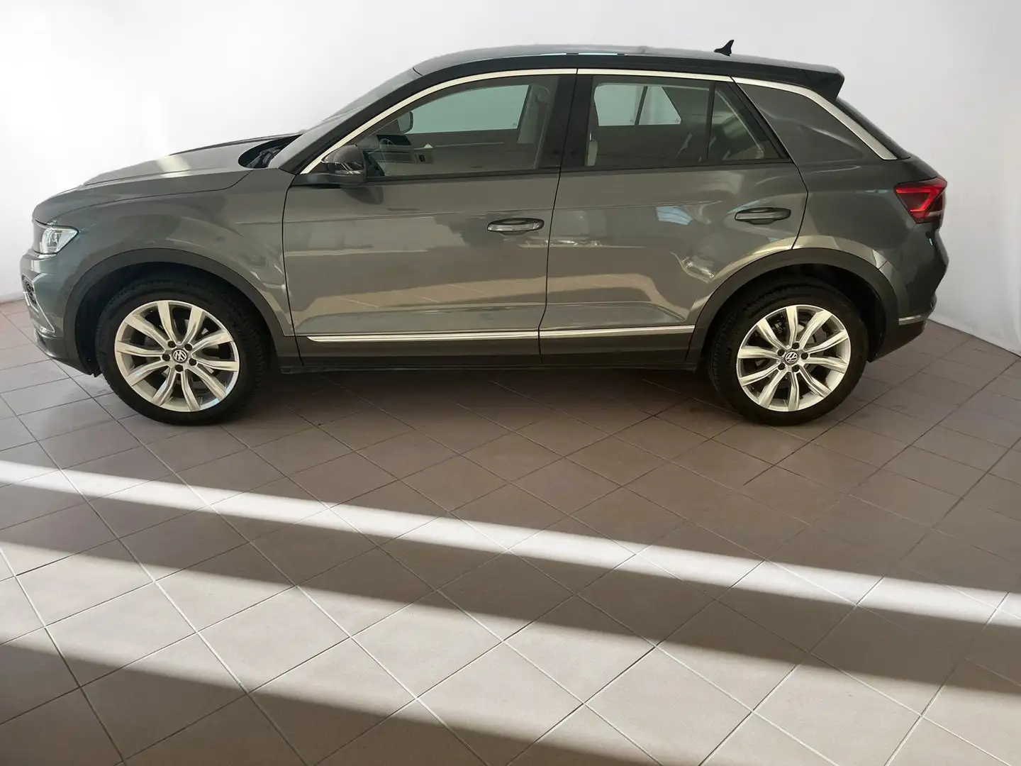 Volkswagen T-Roc T-Roc 2017 1.6 tdi Advanced Gris - 2