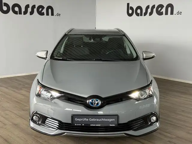 Toyota Auris 1.8 VVT-i Hybrid Automatik Touring Sports Free Sty