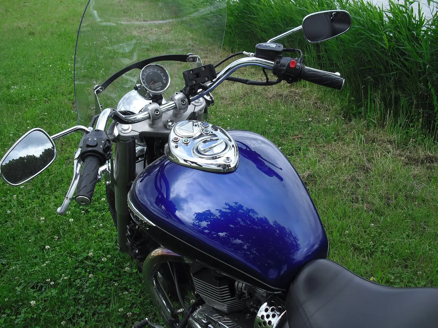 Triumph America LT Синій - 2