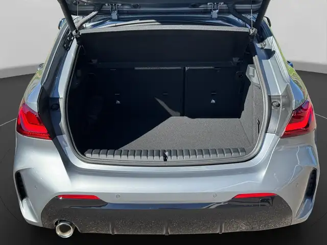 BMW 1 Series view 15