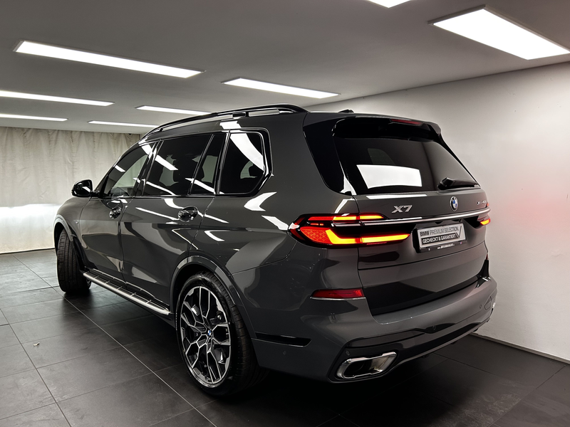 BMW X7 xDrive40d — photo 10