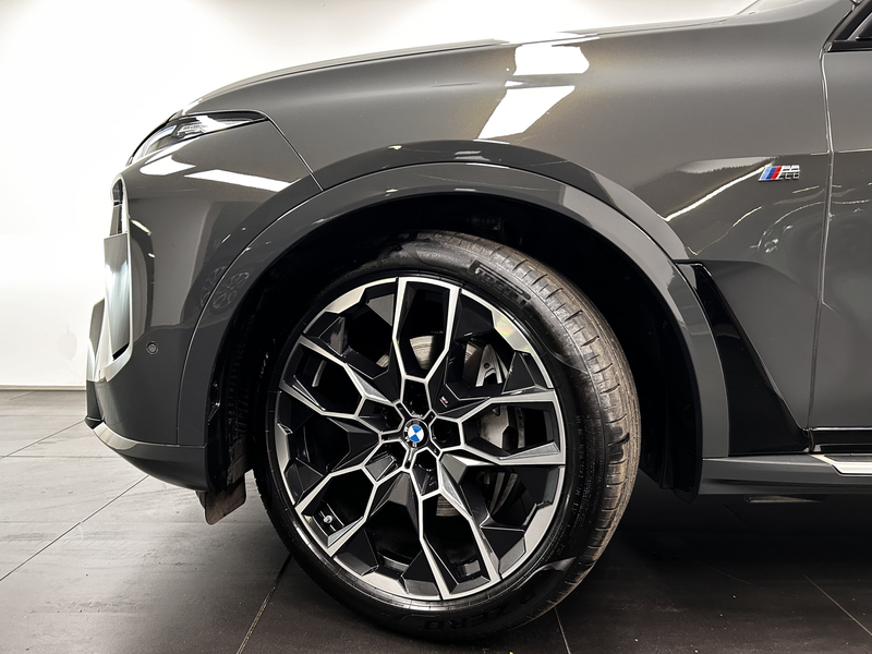 BMW X7 xDrive40d — photo 8