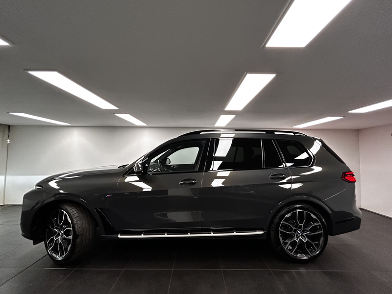 BMW X7 xDrive40d — photo 2