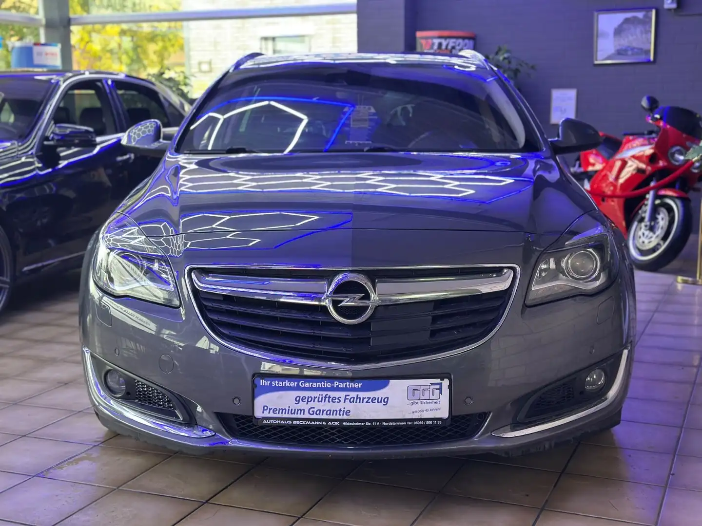 Opel Insignia 1.6 CDTI EU6 Edition ecoFlex AHK+SHZ Silber - 2