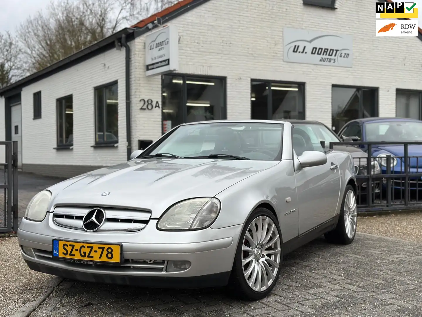 Mercedes-Benz SLK 230 K. In Nieuwstraat! Grijs - 1