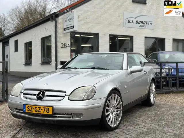Mercedes-Benz SLK 230 K. In Nieuwstraat!