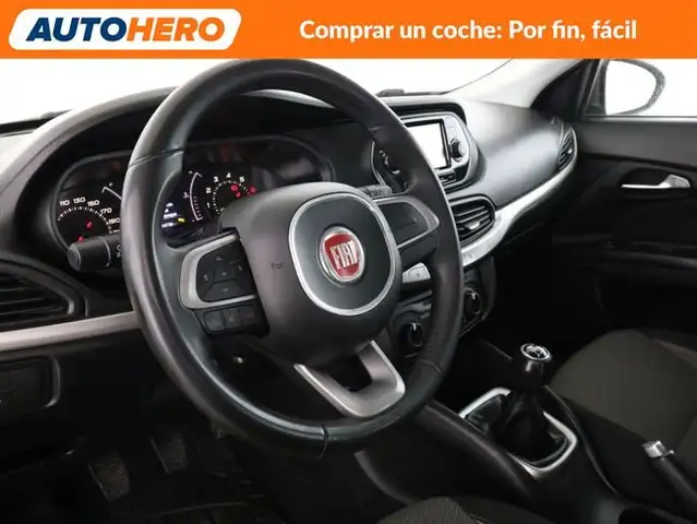 Fiat Tipo view 12