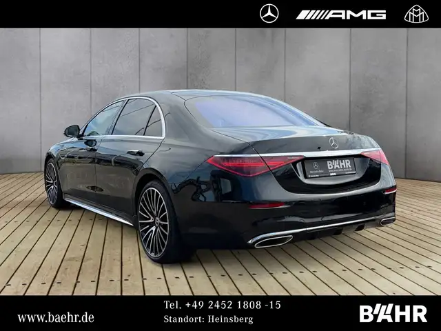 Mercedes-Benz S-Class view 3