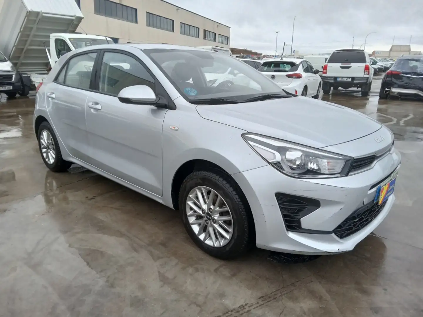 Kia Rio 1.2 DPi Concept 84 Gris - 2