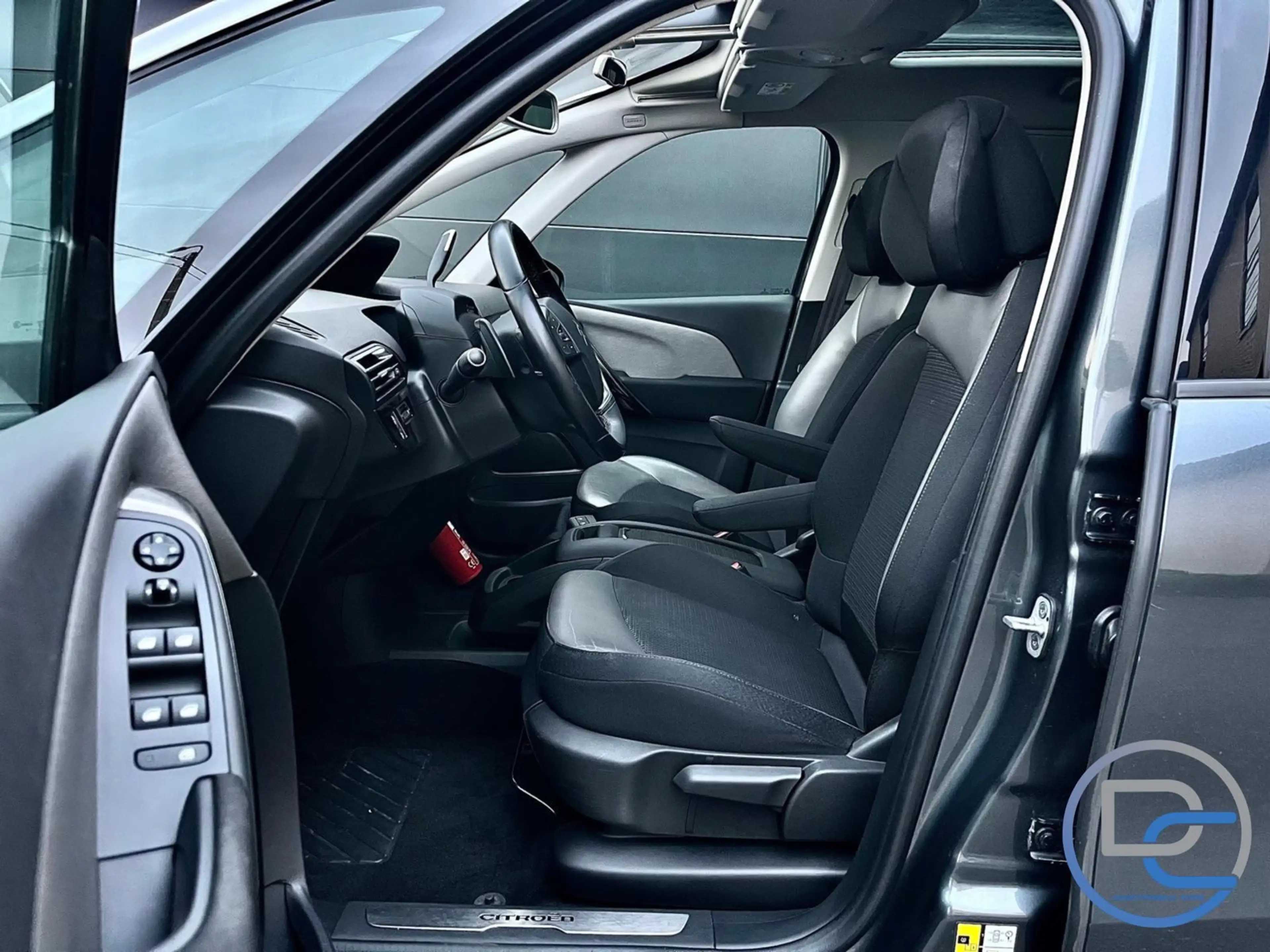 Citroen C4 Picasso C4 Picasso 2.0 BlueHDi 150CV XENONS CARPLAY — photo 9
