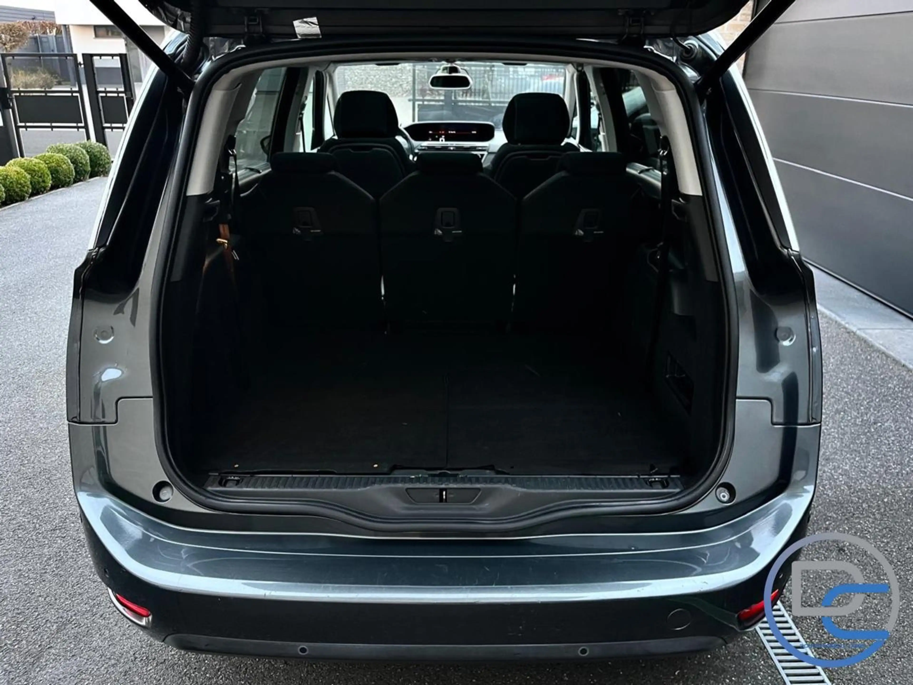 Citroen C4 Picasso C4 Picasso 2.0 BlueHDi 150CV XENONS CARPLAY — photo 8