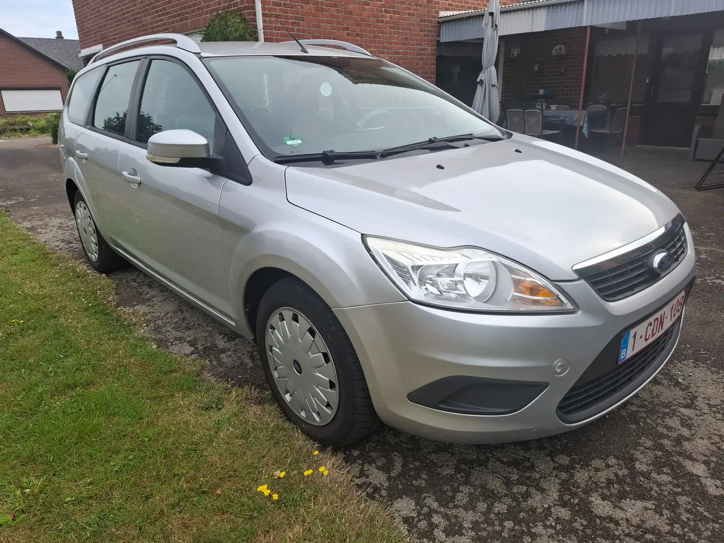 Ford Focus Focus Turnier 1.6 TDCi DPF Ambiente Silver - 2