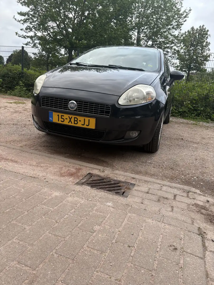 Fiat Punto 1.4 Dynamic Zwart - 1