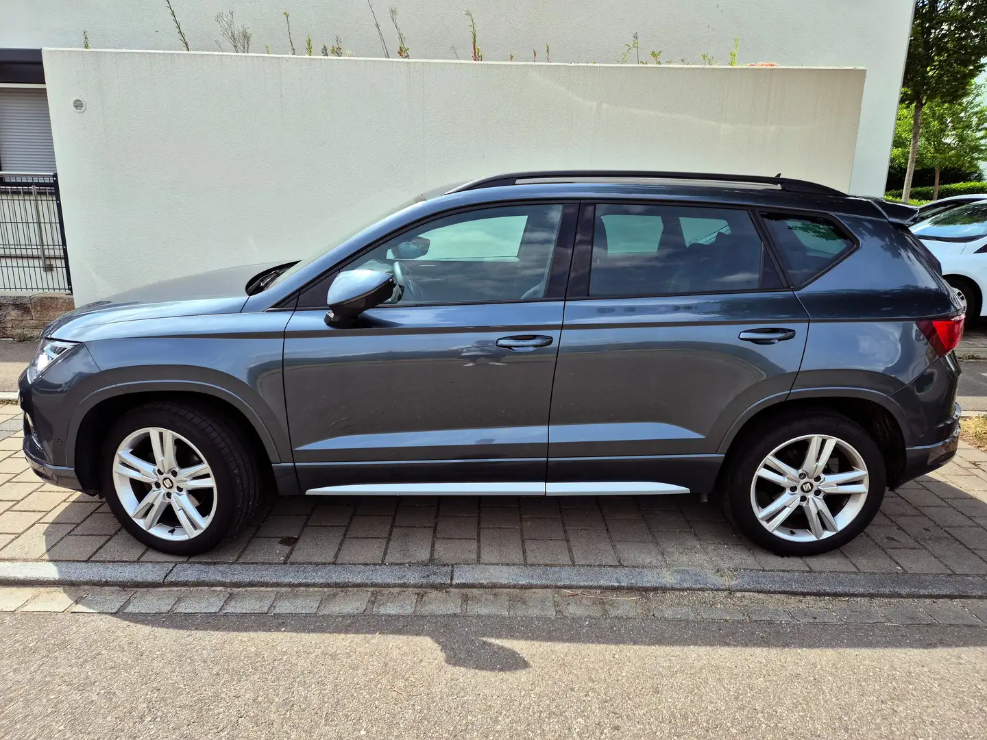 SEAT Ateca Ateca 1.5 TSI ACT DSG OPF FR Grau - 1