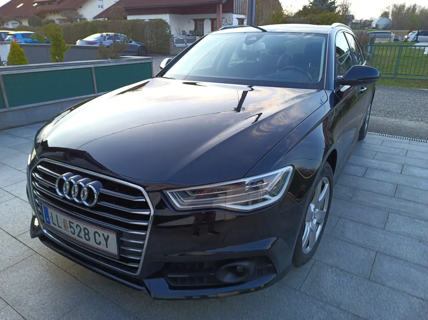 Audi A6 Avant 2.0 TDI quattro S tronic Schwarz - 2