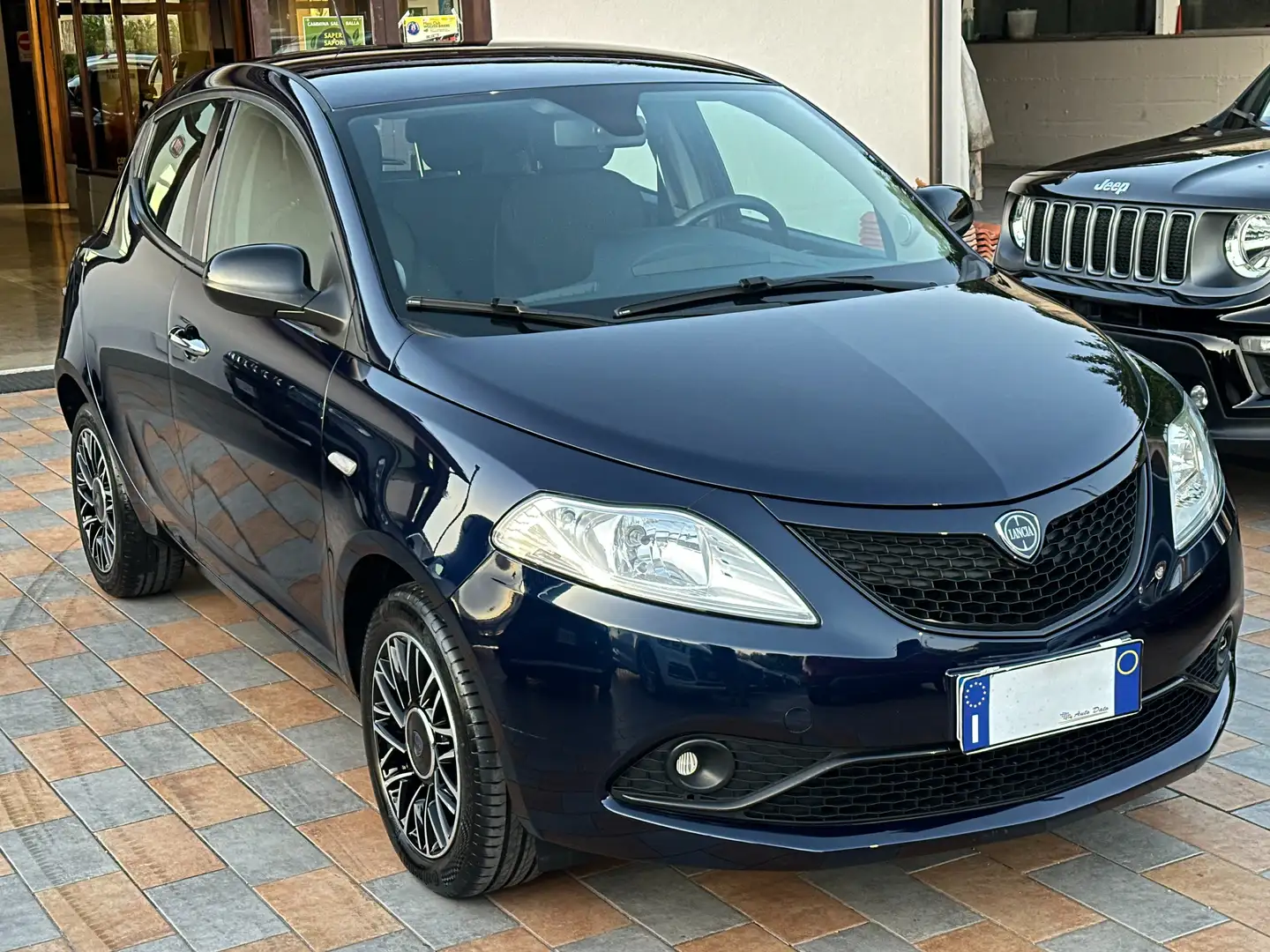 Lancia Ypsilon 1.2 69 cv. GOLD Blu/Azzurro - 2