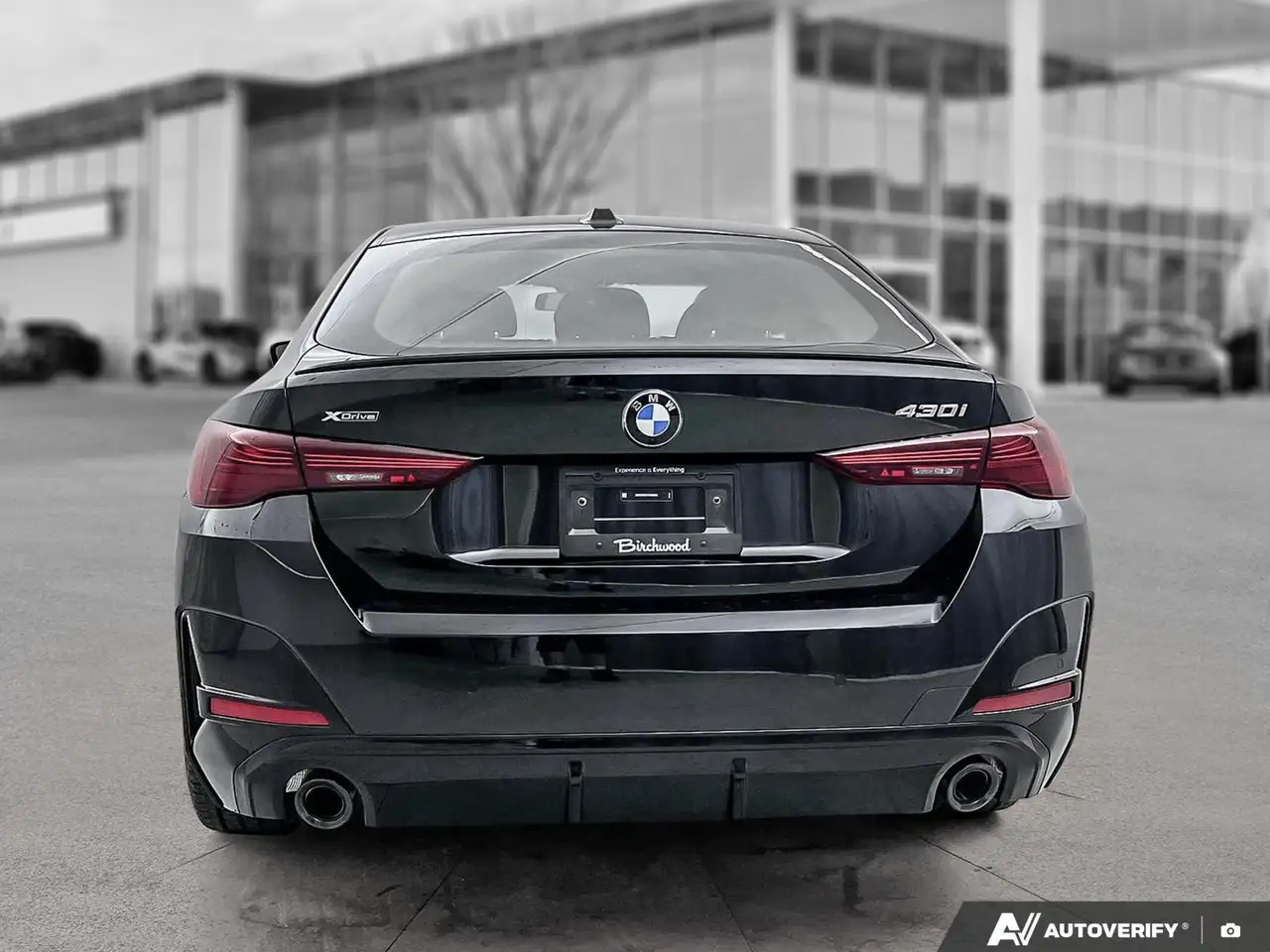 BMW 4 Series снимка BMW 4 Series