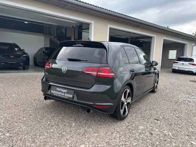 Volkswagen Golf view 7
