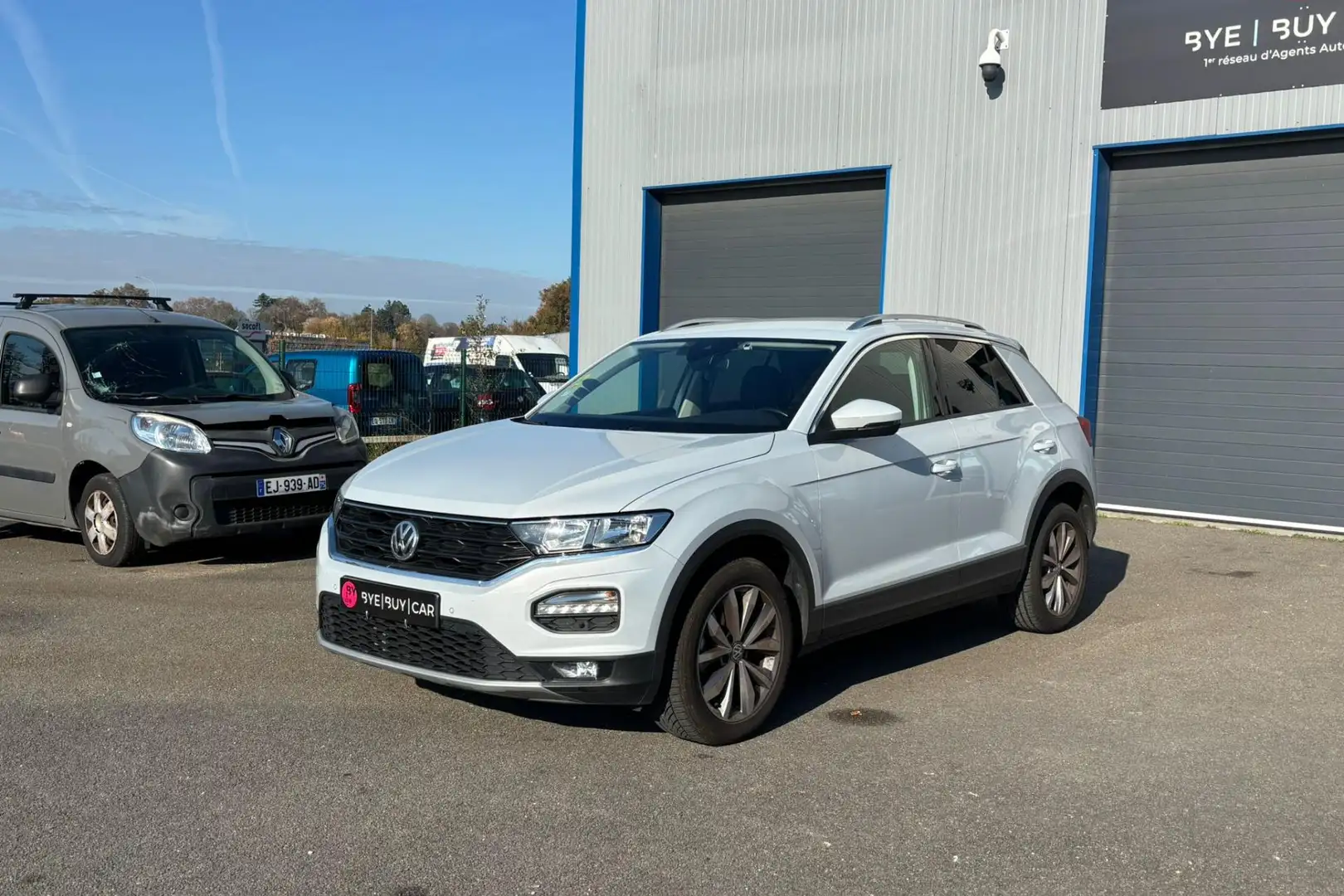 Volkswagen T-Roc T-ROC 1.6 TDI 115 CH FINITION LOUNGE GARANTIE DE 12 MOIS ! Gris - 1