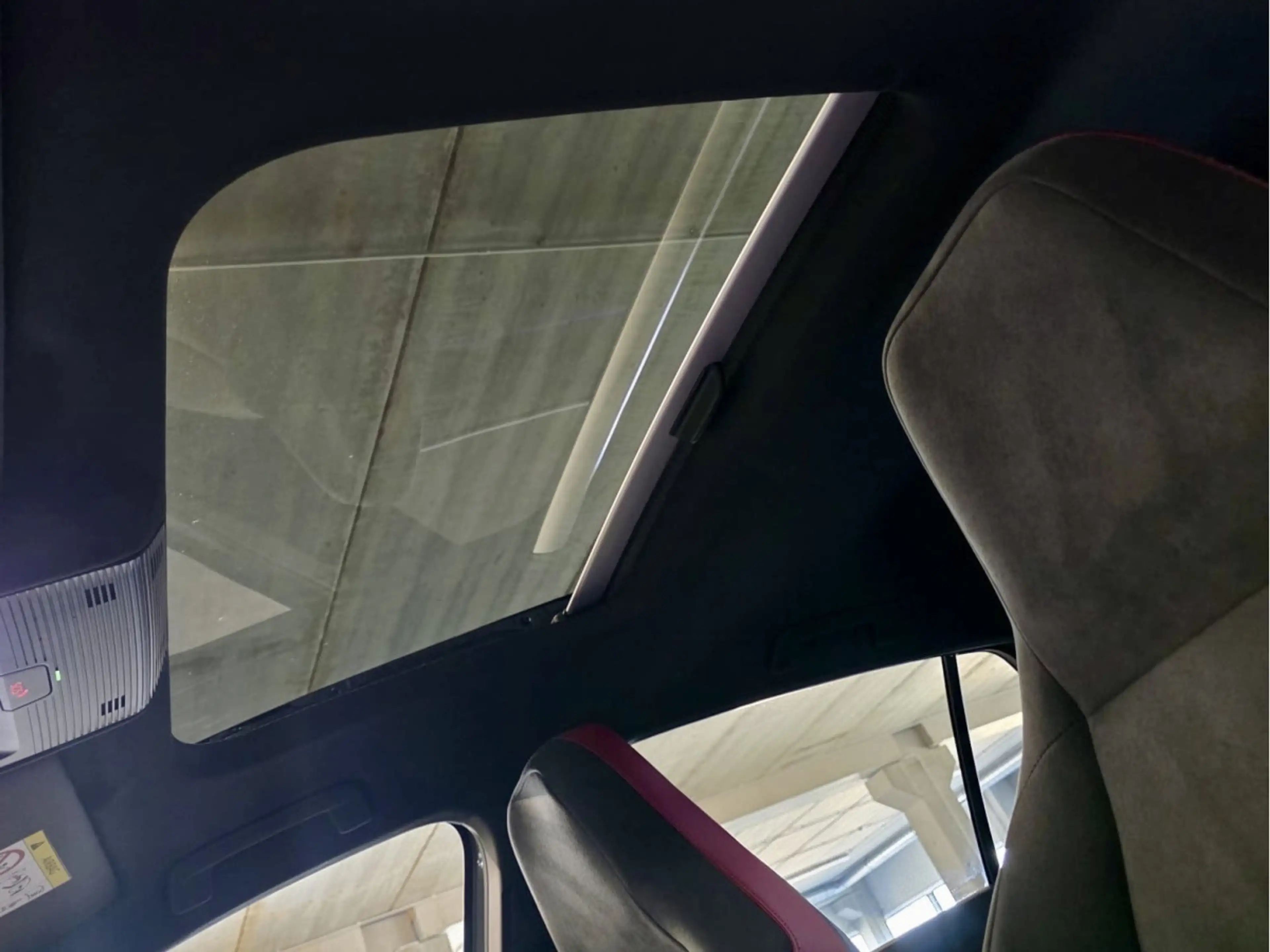 Volkswagen Golf GTI 2.0 TSI 300 CLUBSPORT ÉDITION 45 AKRAPOVIC DCC NUR — photo 5