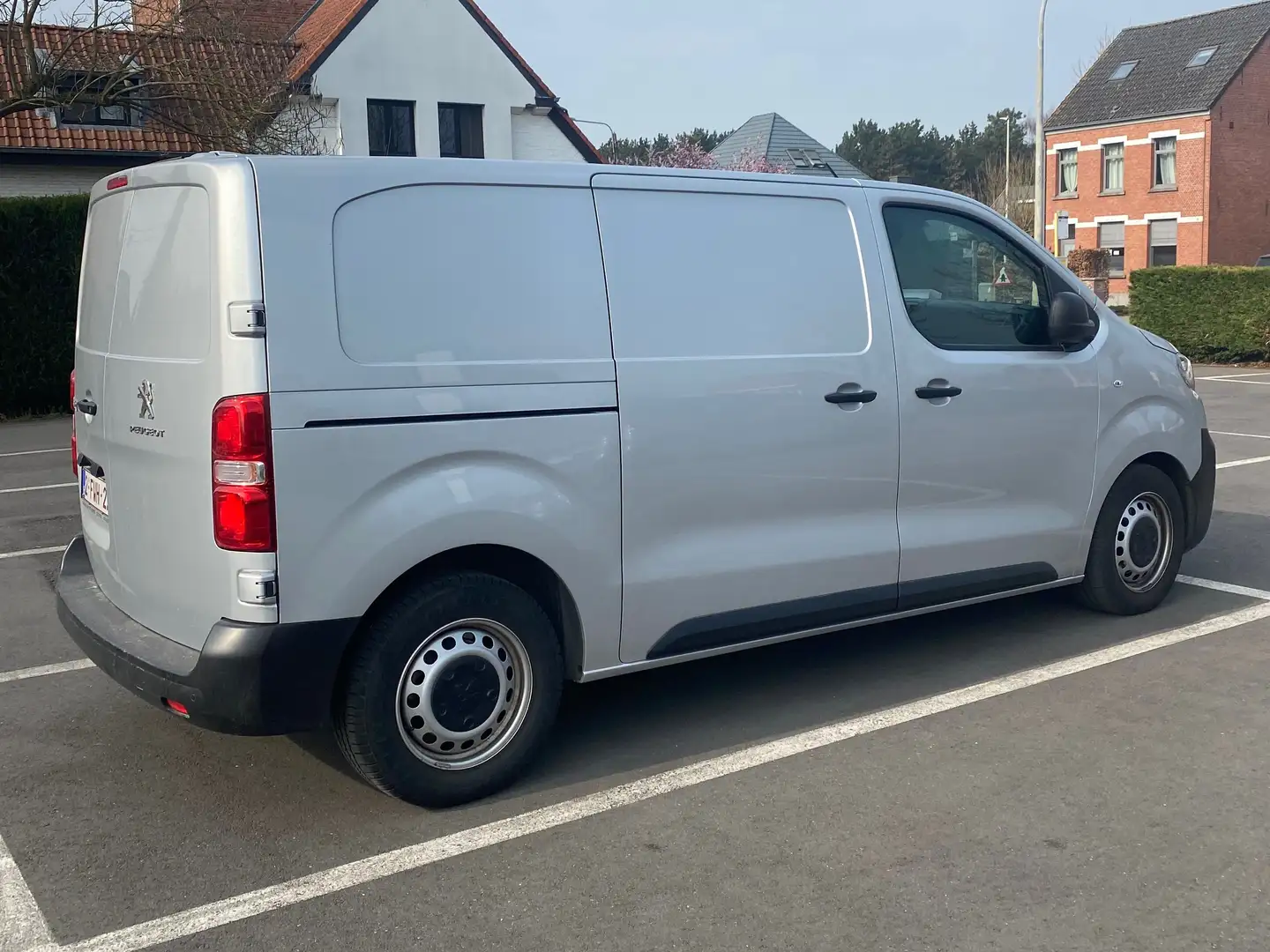 Peugeot Expert Expert Premium L2H1 TwinCab Komfort Plus Zilver - 2