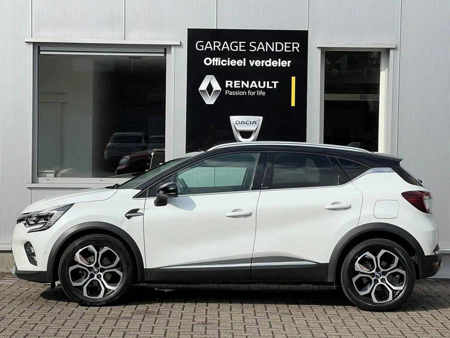 Renault Captur E- TECH Plug- In Hybrid 145 Pk First Edition * A Blanc - 2