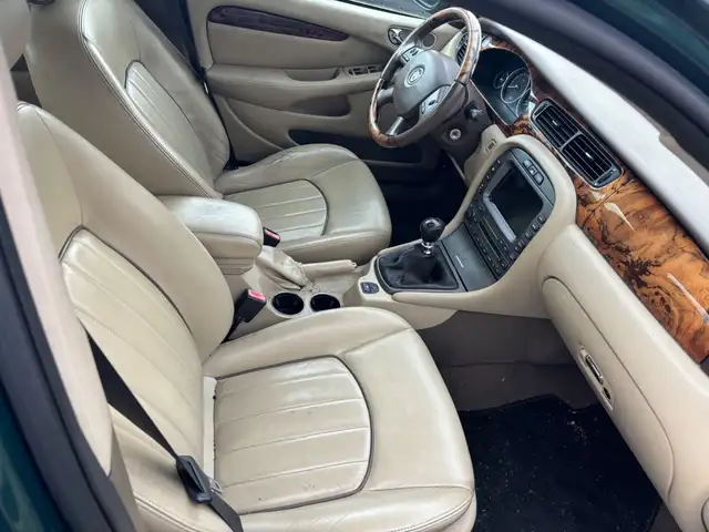 Jaguar X-Type