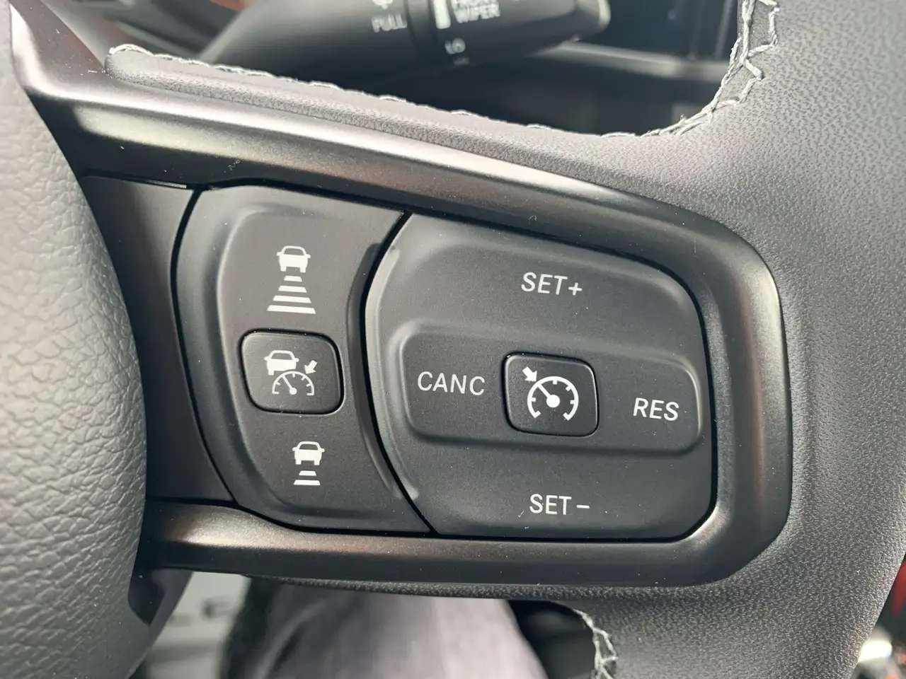 Jeep Gladiator снимка Jeep Gladiator