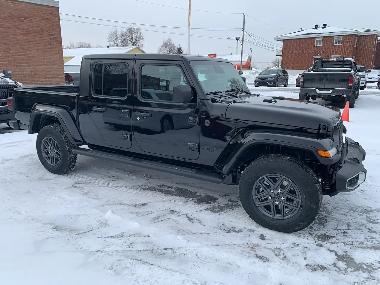 Jeep Gladiator снимка Jeep Gladiator