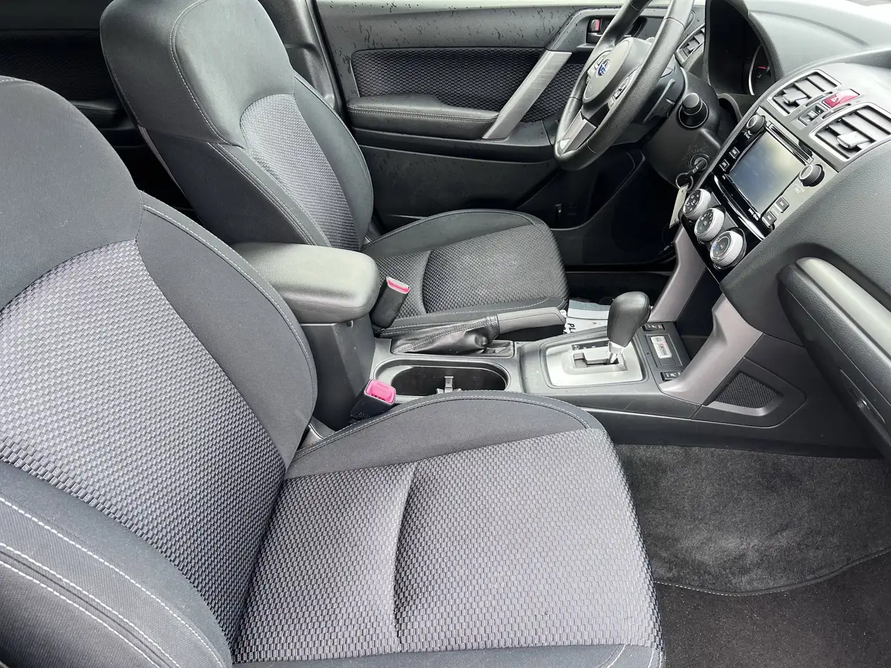 Subaru Forester снимка Subaru Forester