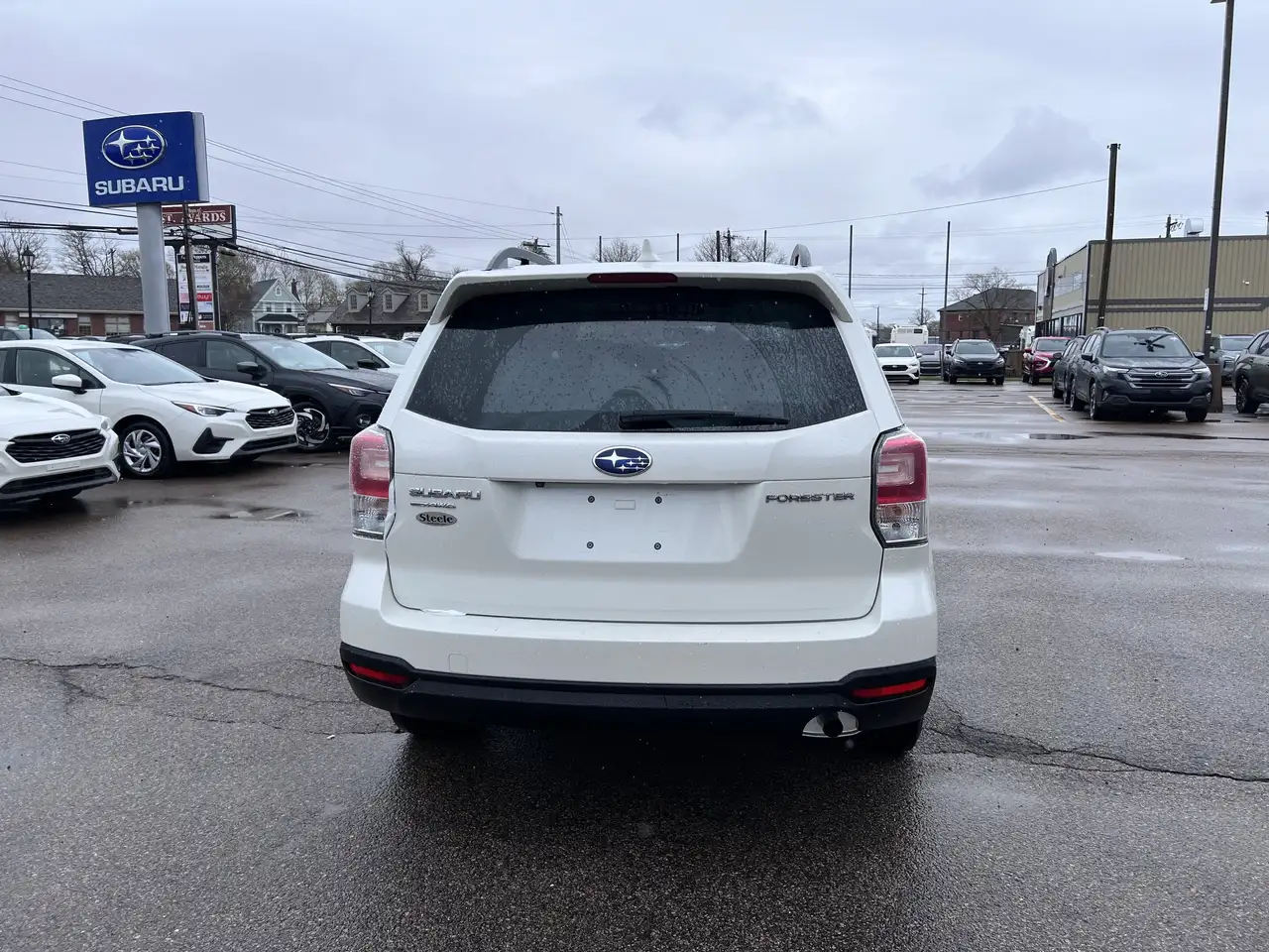 Subaru Forester снимка Subaru Forester