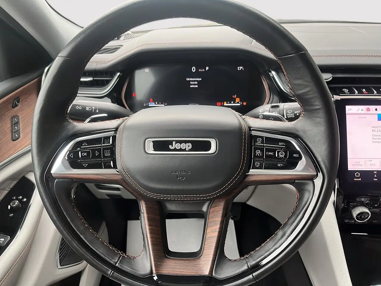 Jeep Grand Cherokee снимка Jeep Grand Cherokee