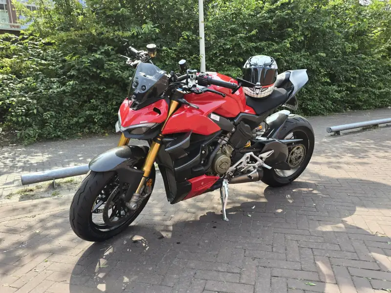 Ducati Streetfighter - foto 2