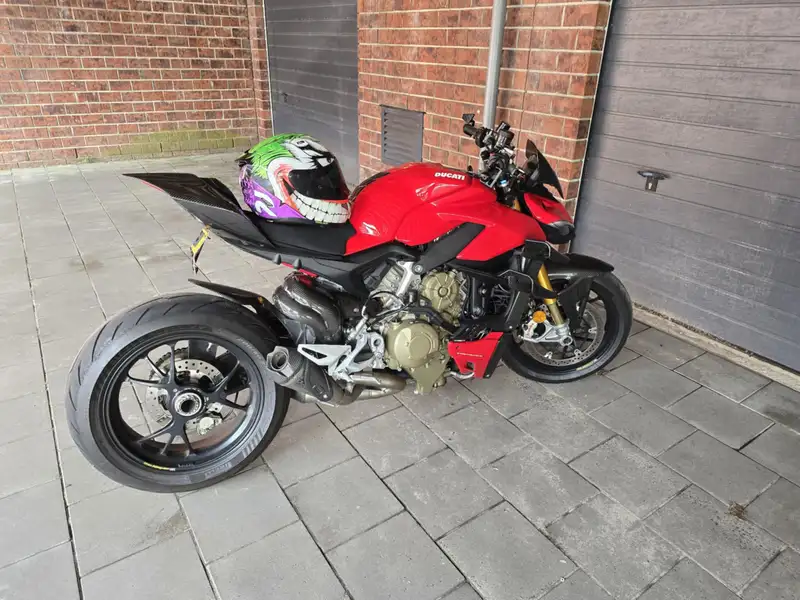 Ducati Streetfighter - foto 4