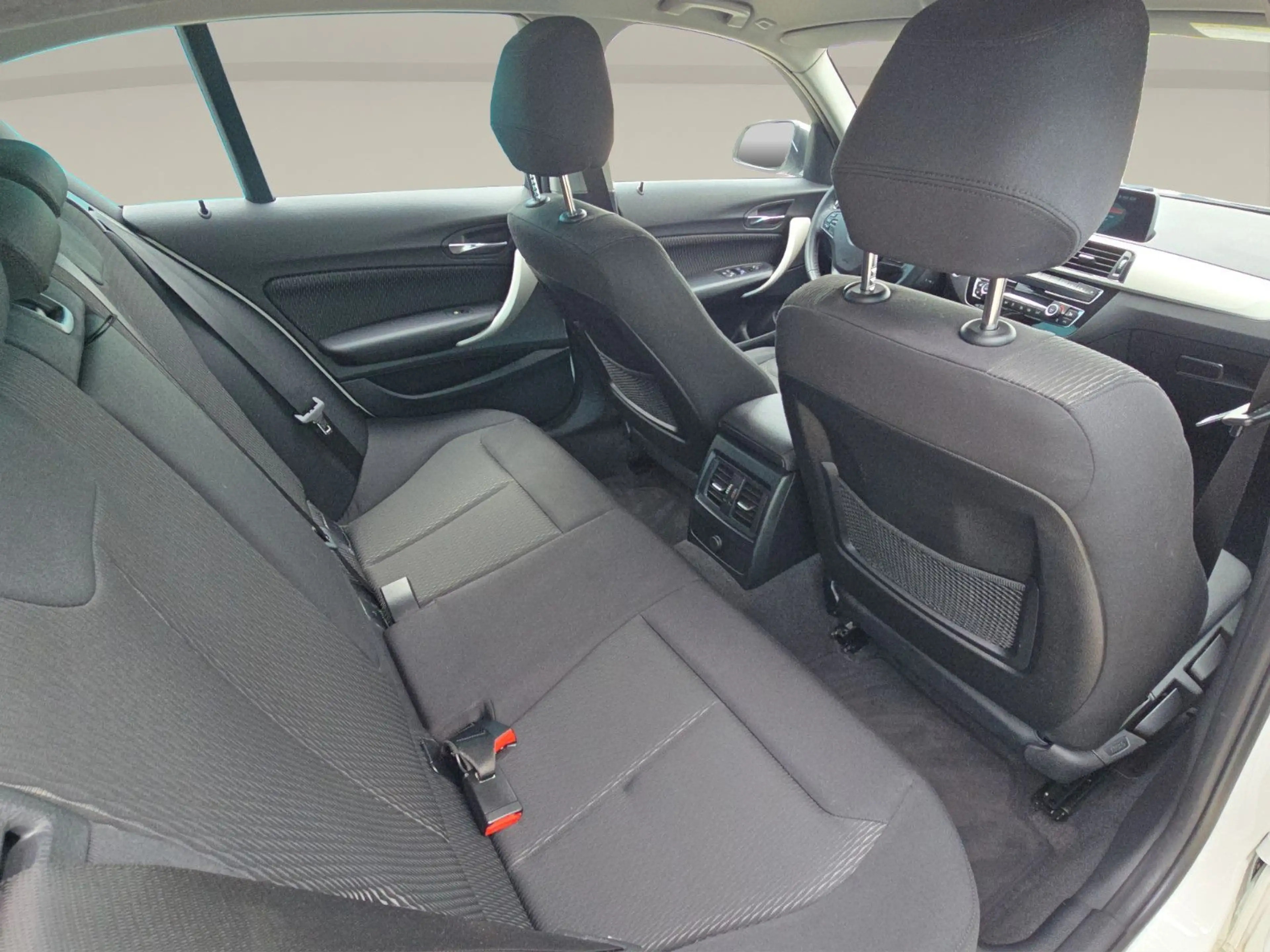 BMW 116 d Advantage*Navi*PDC*SHZ*Tempomat — photo 14