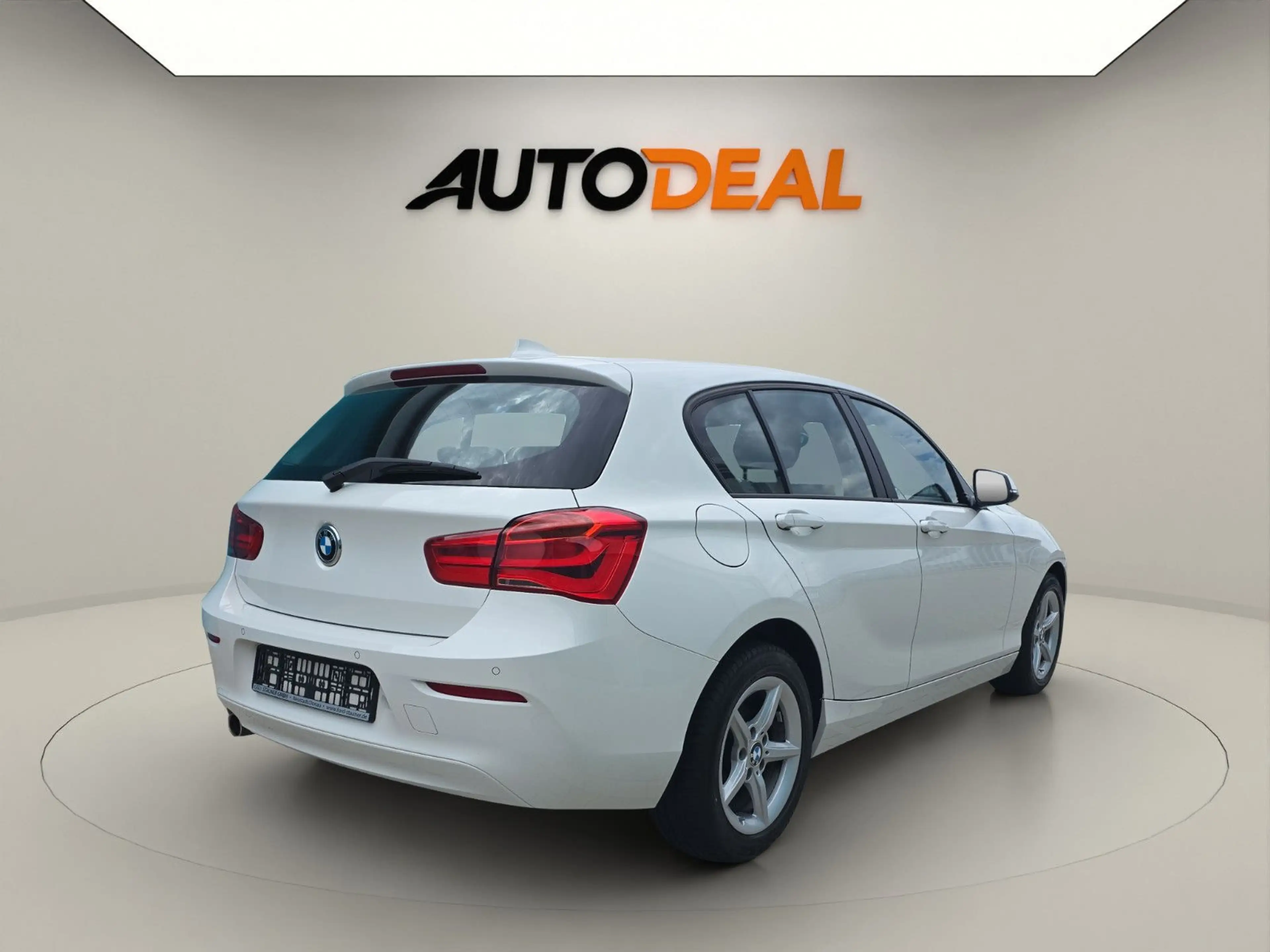 BMW 116 d Advantage*Navi*PDC*SHZ*Tempomat — photo 6