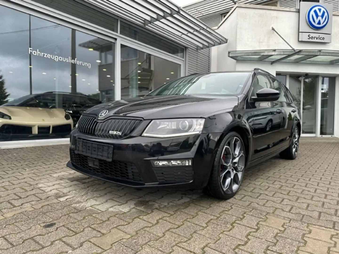 Skoda Octavia Combi RS 4x4 2.0TDI DSG LED*NAVI*AHK*19-Zoll Schwarz - 1