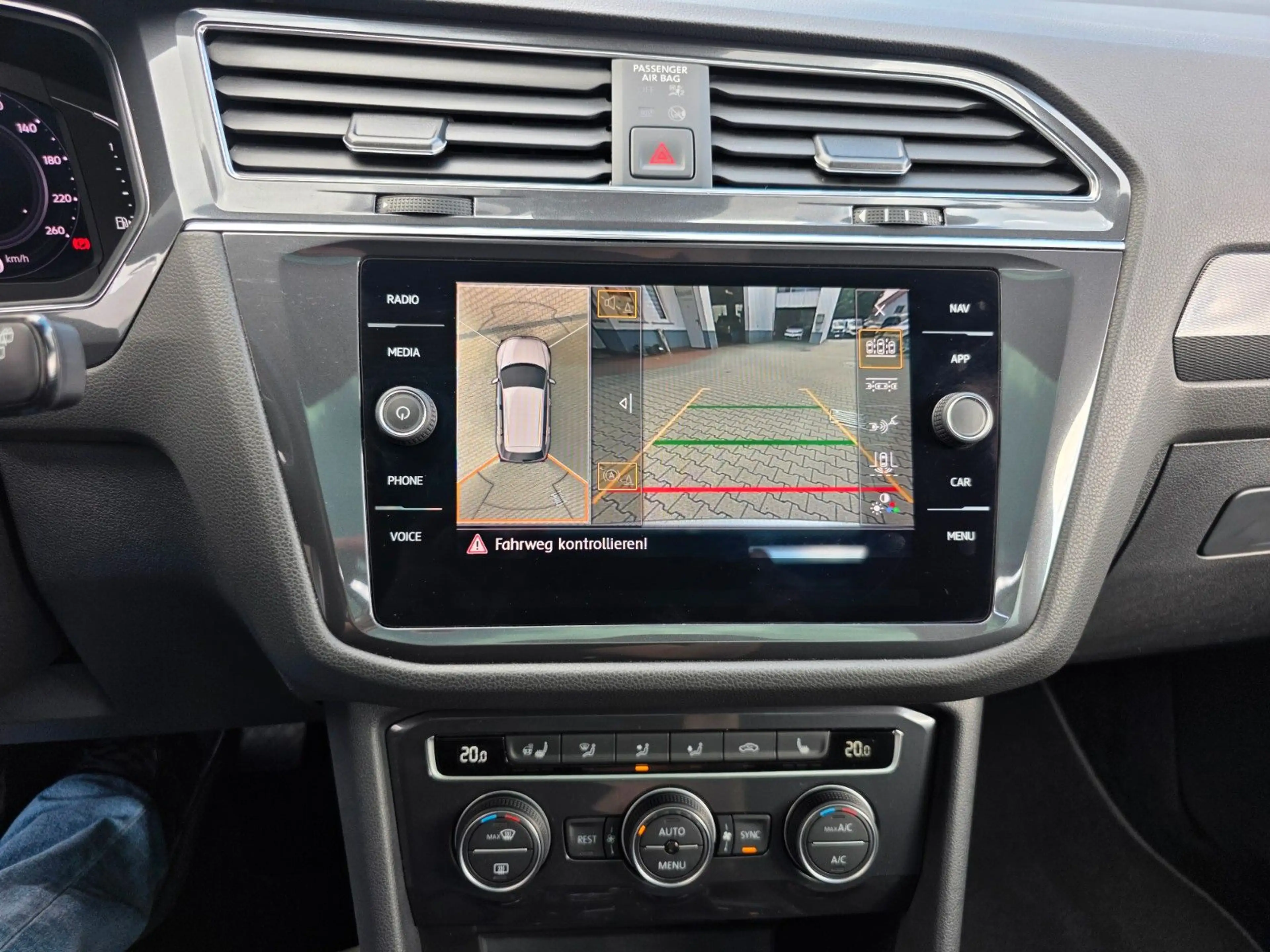 Volkswagen Tiguan Allspace Tiguan 2.0 TSI Allspace Highline 4Motion 7-Sitze — photo 14