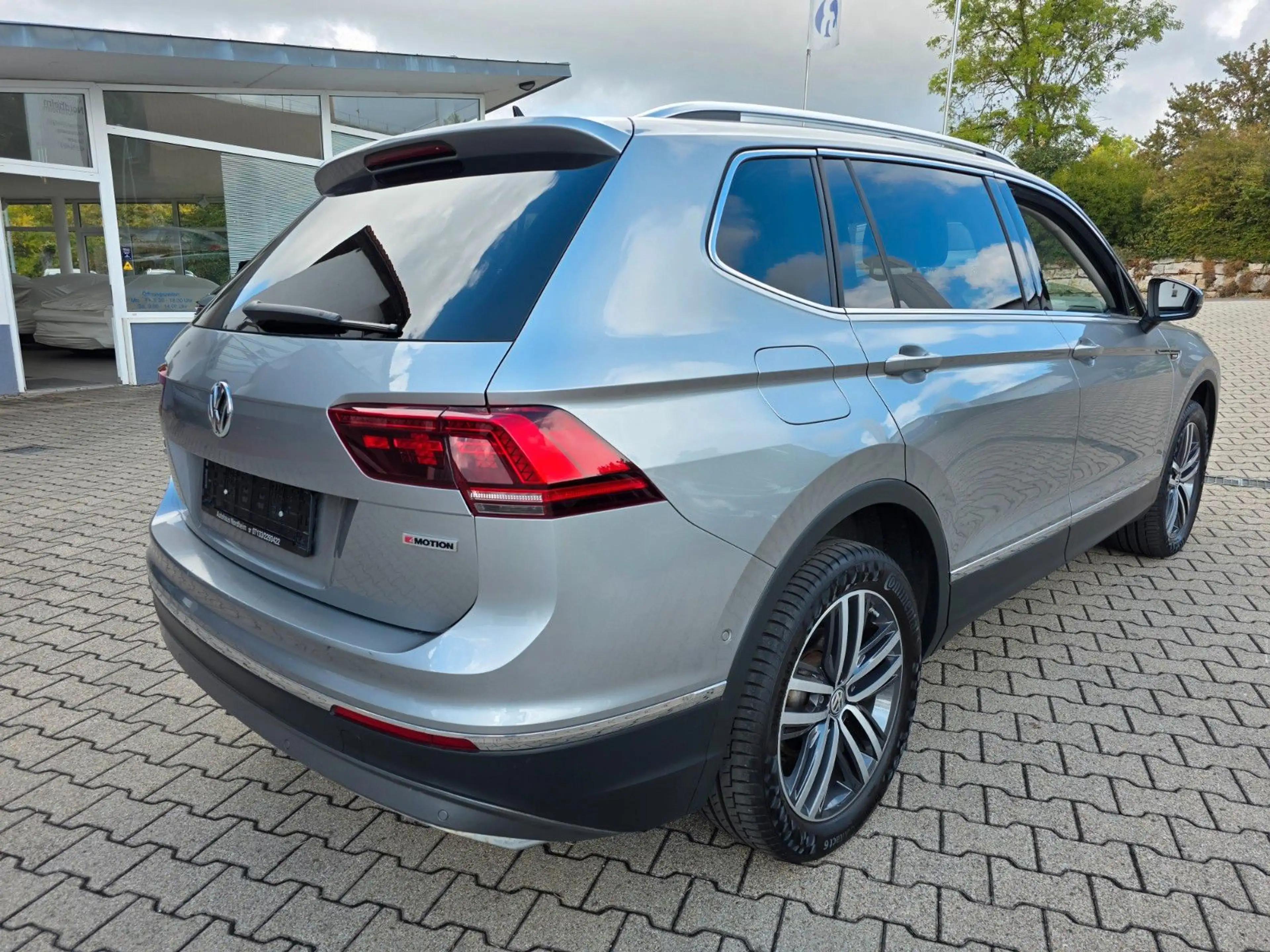 Volkswagen Tiguan Allspace Tiguan 2.0 TSI Allspace Highline 4Motion 7-Sitze — photo 6