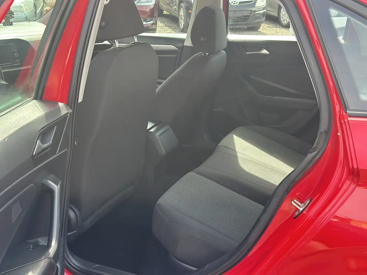 Volkswagen Jetta снимка Volkswagen Jetta