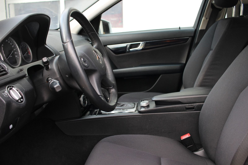 Mercedes-Benz C 180 C Lim. / Automatik / Finanzierung mögl. — photo 9