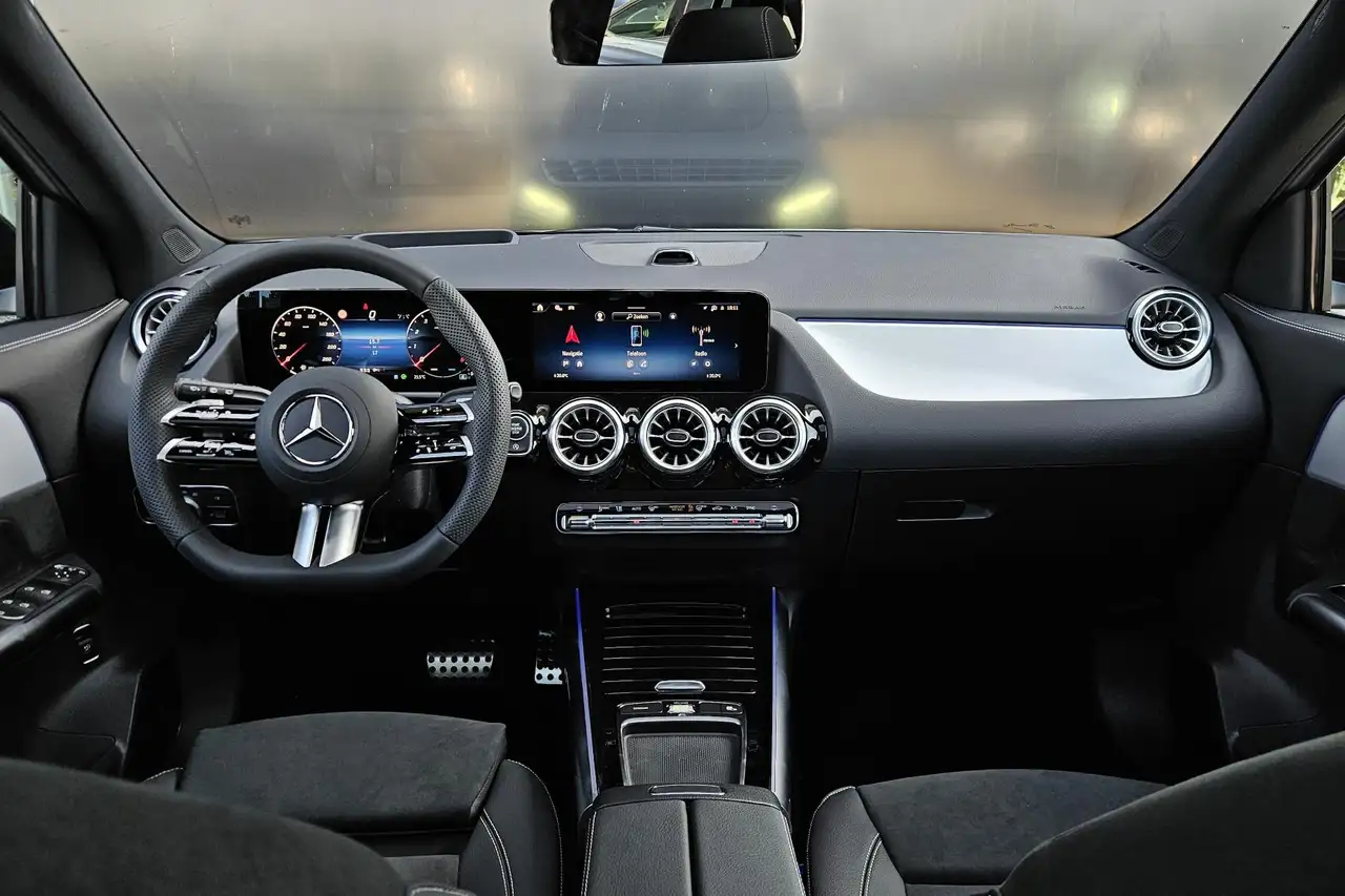 Mercedes-Benz GLA 2026 — фото 12